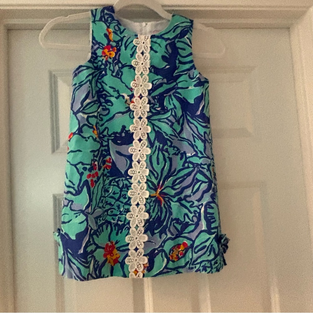Lilly Pulitzer Floral Sleeveless Dress with Lace Detail, size 6. Worn one time.